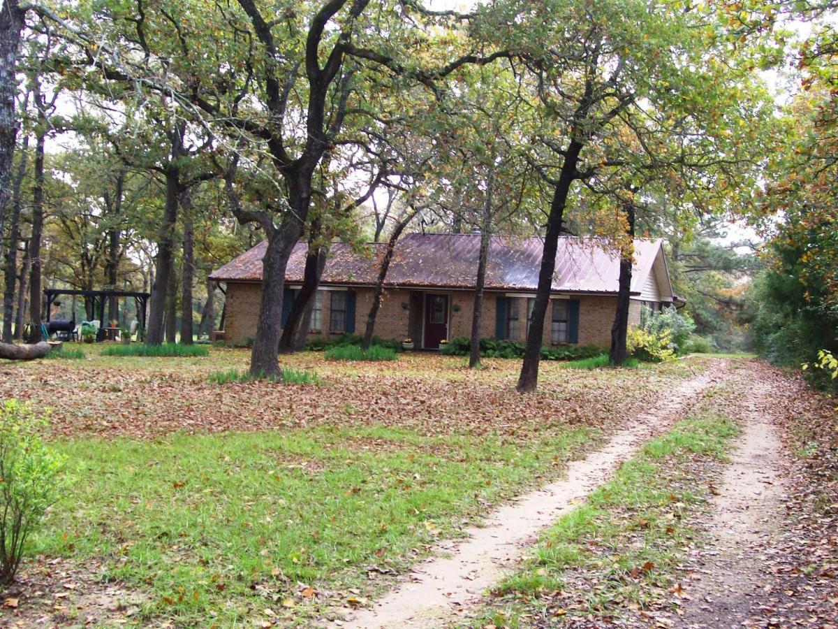 Kelumac Christmas Tree Farm B&B ไบรอัน ภายนอก รูปภาพ